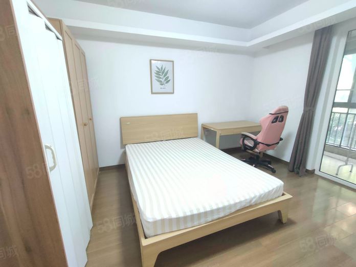 金融港地鐵站旁 免押金0中介，直通世貿中心與軟件園的便捷辦公新選擇